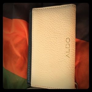 Aldo wristlet wallet